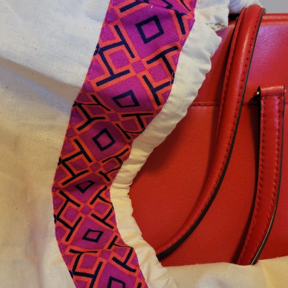 NWOT $448 Tory Burch Red Robinson Tote - Picture 9 of 9